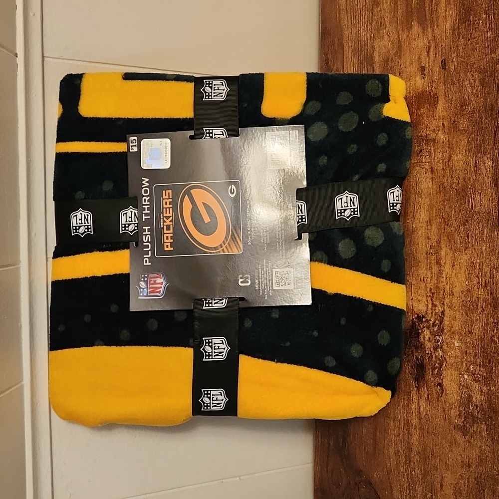 Packer throw blanket